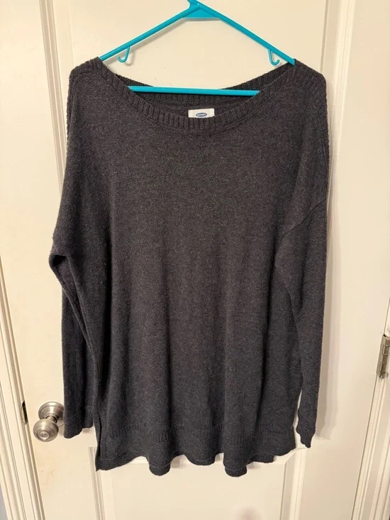 Cozy Old Navy Charcoal Crewneck Women's Sweater size large - Picture 1 of 2